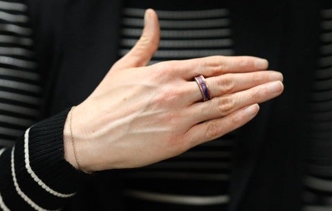 Image of person wearing ring with new antenna