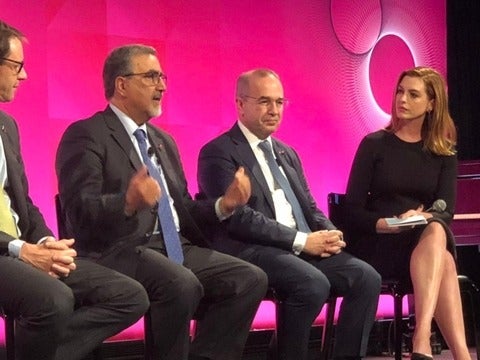 feridun hamdullahpur and anne hathaway at UN Summit