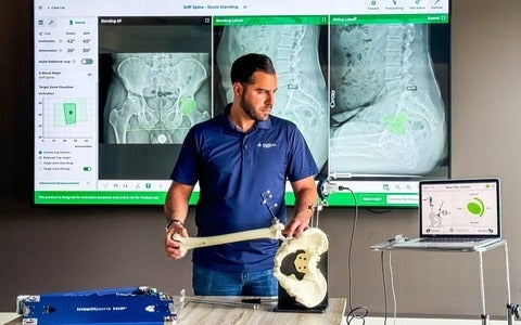 Armen Bakirtzian simulating hip replacement technology