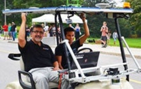 President Hamdullahpur rides in the self-driving car