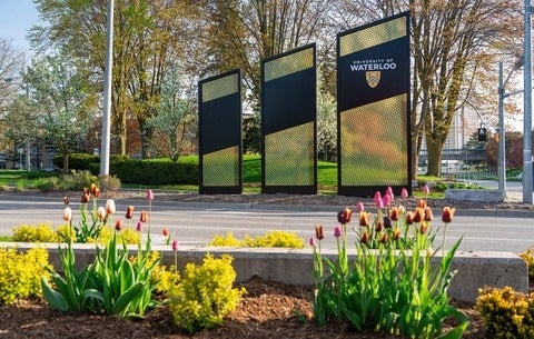UWaterloo sign at University Ave entrance