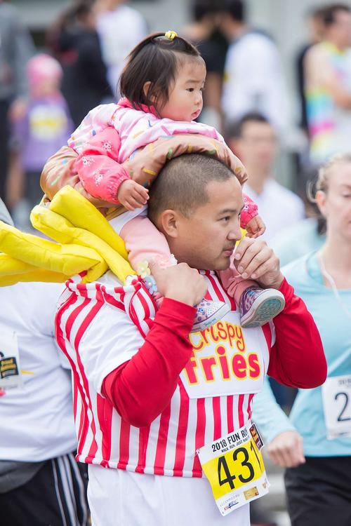 Tai-Lee as french fries and daughter as an ice cream cone
