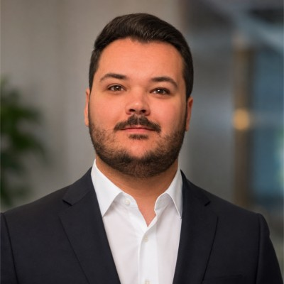 Jacob Oliveira headshot