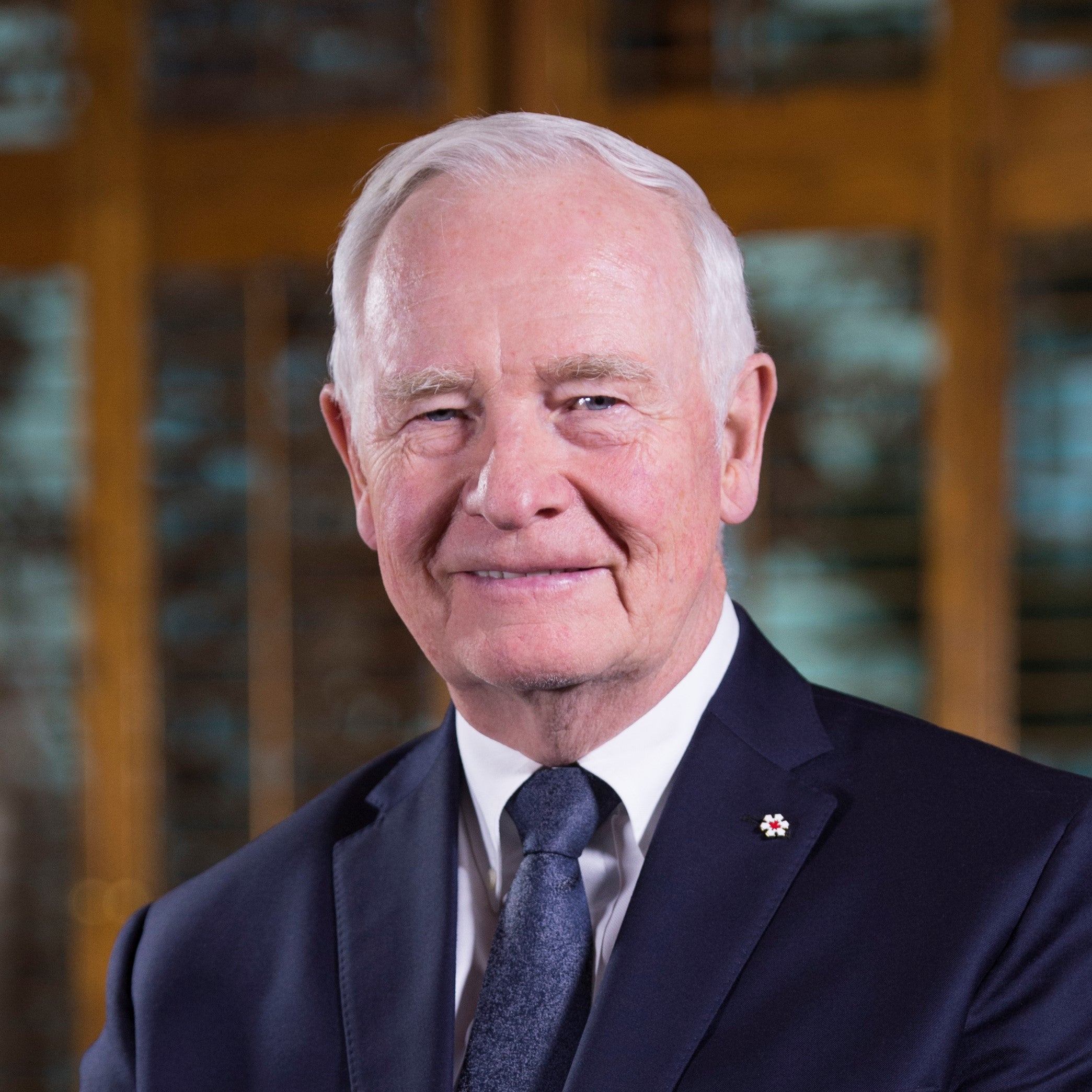 Official headshot of The Right Honourable David Johnston
