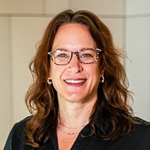 Shawna Peddle headshot