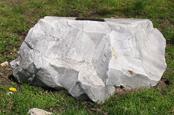Lorrain quartzite rock i nthe Rock Garden.