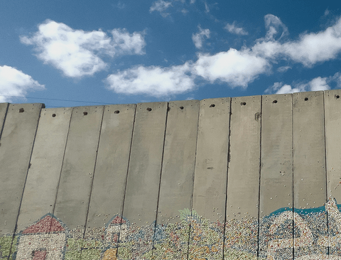 The wall that separates Israel from Gaza