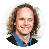 Chris Eliasmith headshot