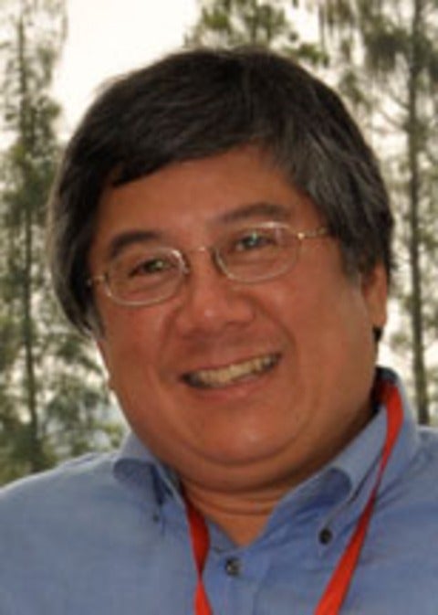 head shot of Dr. Geoffrey Fong