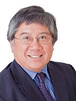 Head shot of Dr. Geoffrey Fong 