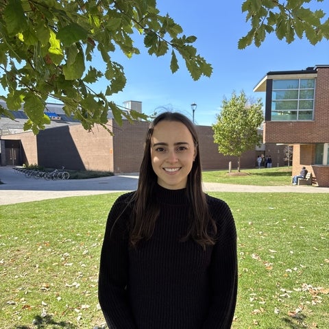 Makenna Nunes Gomes.