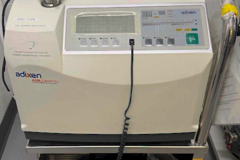 Adixen He Leak Checker