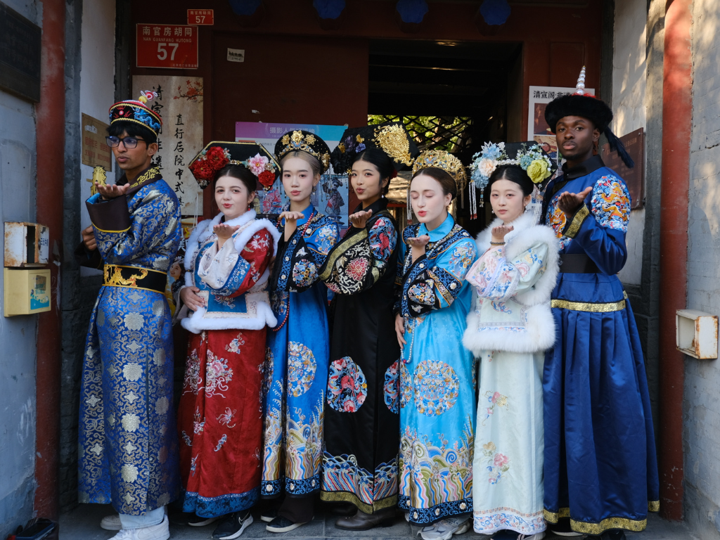Students in traditional Chinese clothing 