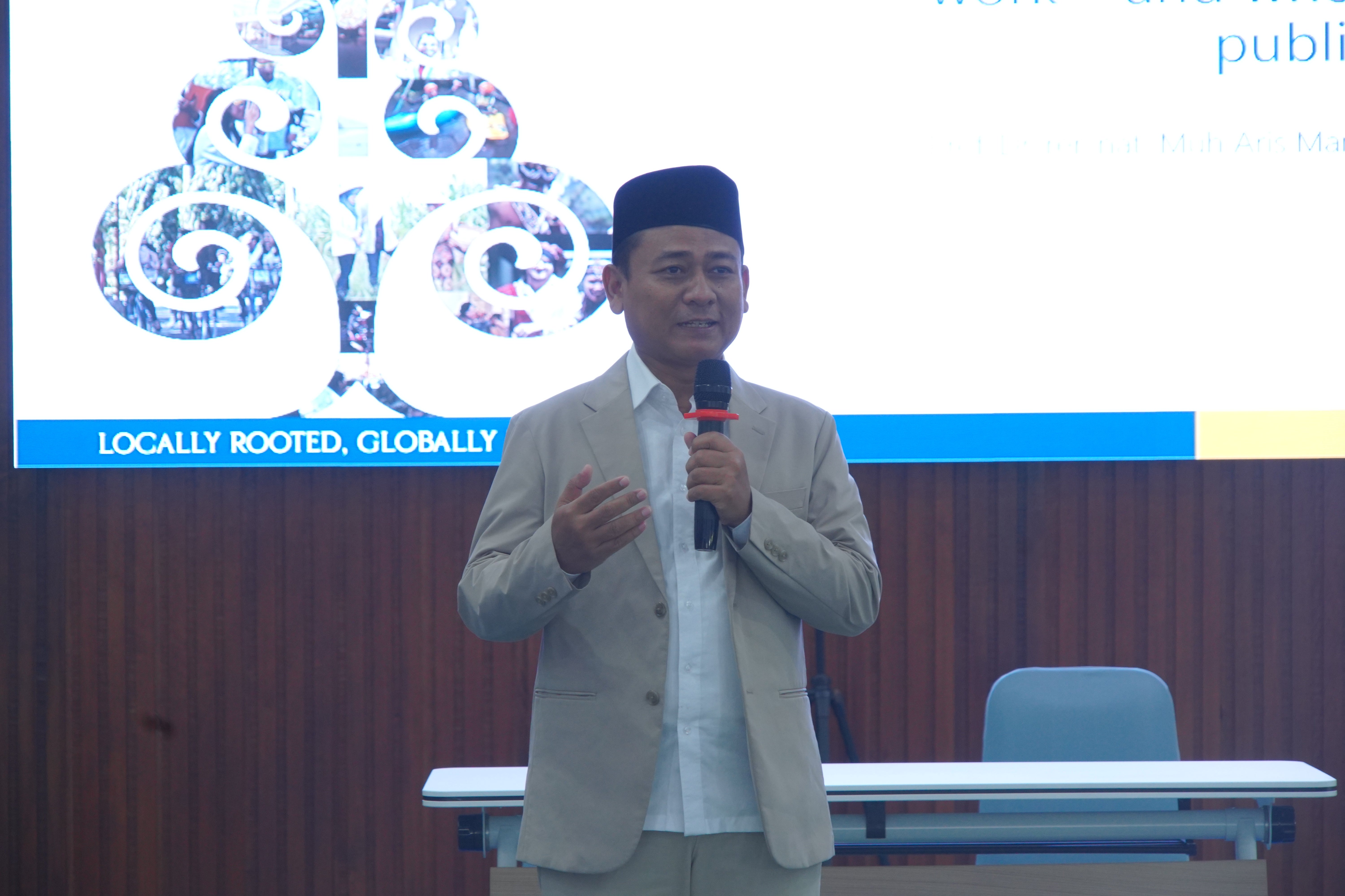 Prof Marfai gives speech