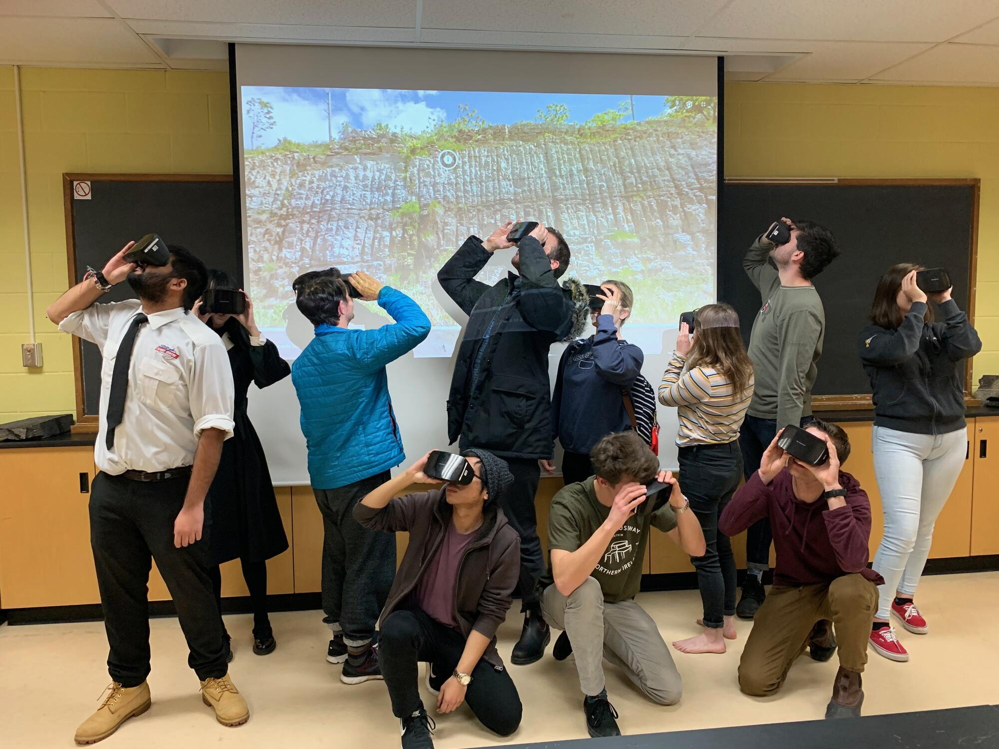 Students in Earth 235 experiencing VR Tours