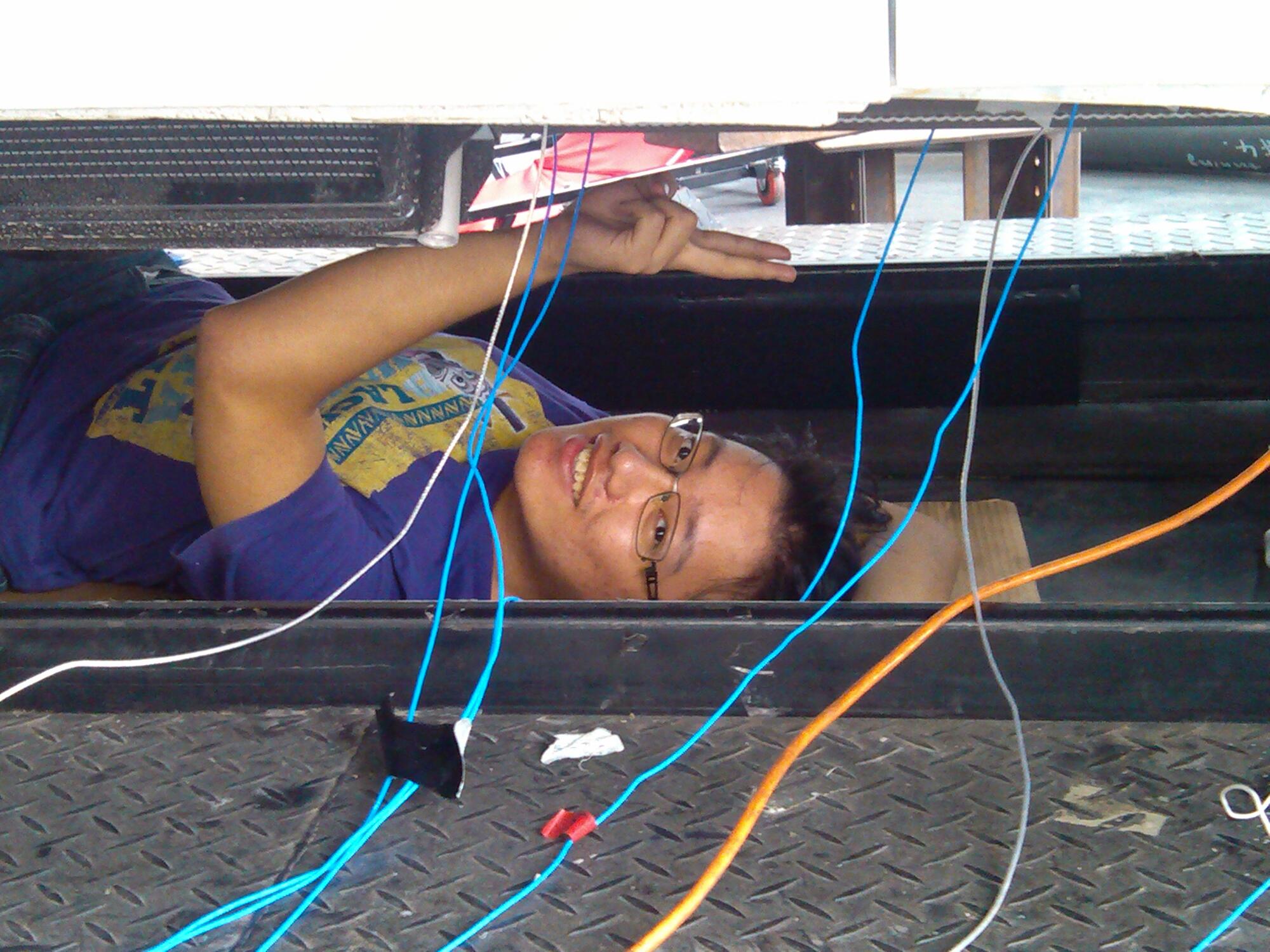 Yanjun placing sensors