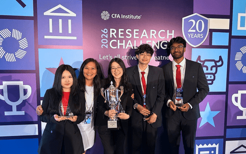 Student team: Alicia Wen, Quynh-Anh Le, Michael Huang and Jei Raman Gnaneswaran, with industry mentor Jeannine LiChong.