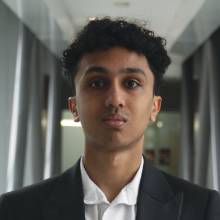 Ishan Vakharia Headshot