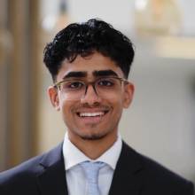 Kaavish Hasan Headshot