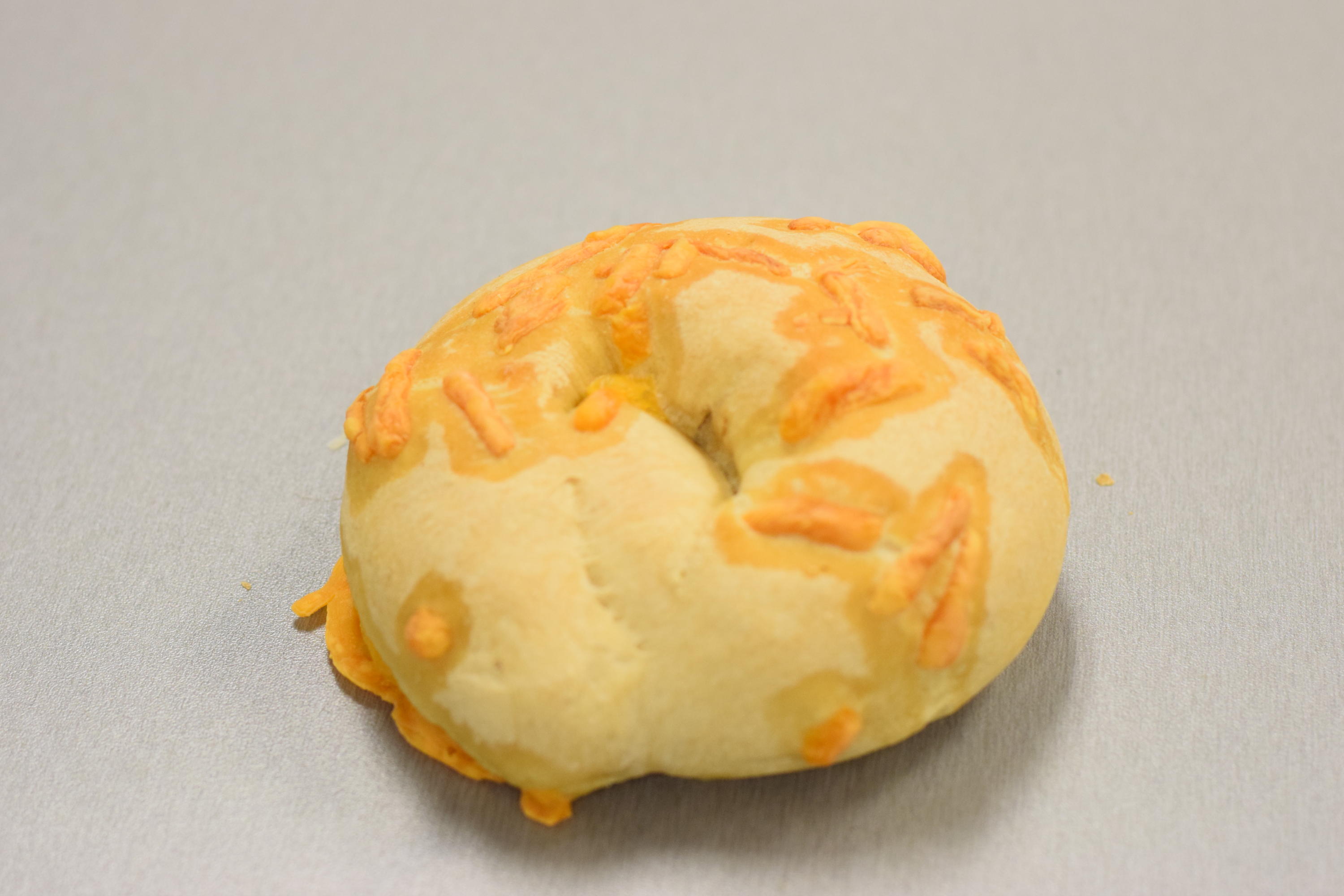 Photo of cheese bagel