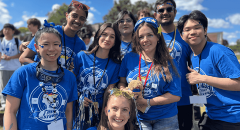 Science students wearing blue shirts at Science orientation
