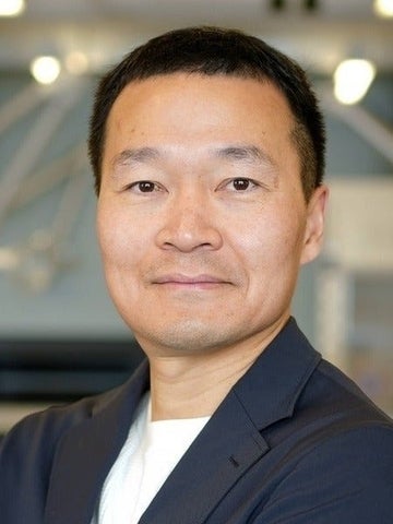 Juewen Liu