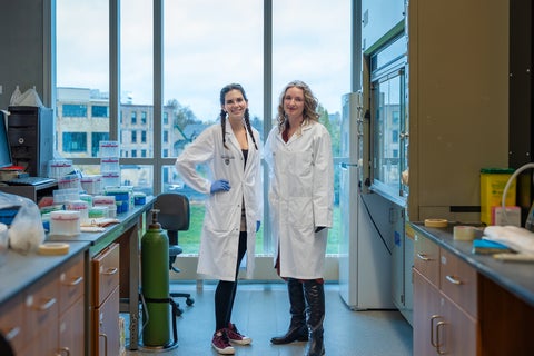 Anne Hambly and Annemarie Dedek in the research lab at the University of Waterloo School of Pharmacy