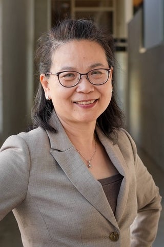 Wenqi Zhou