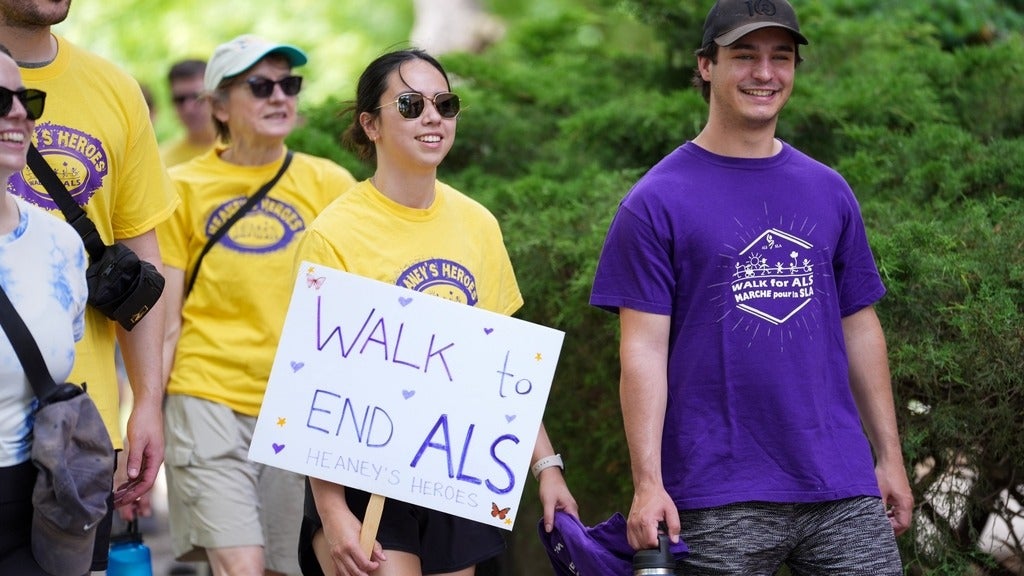 Walk to End ALS participants at UWaterloo