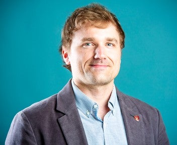 Marek B. Majewski
