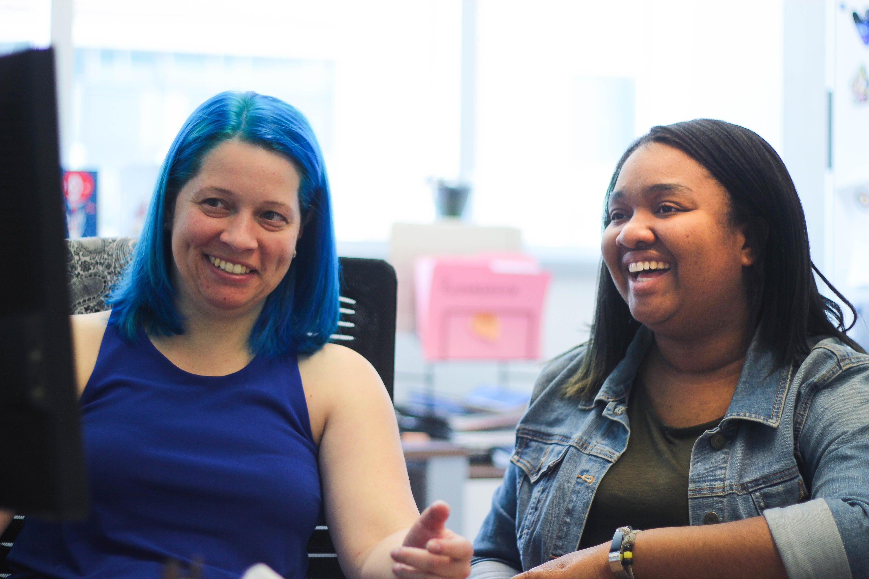 Science Student Success Officer Priscila Carrara meeting with a Science student. 