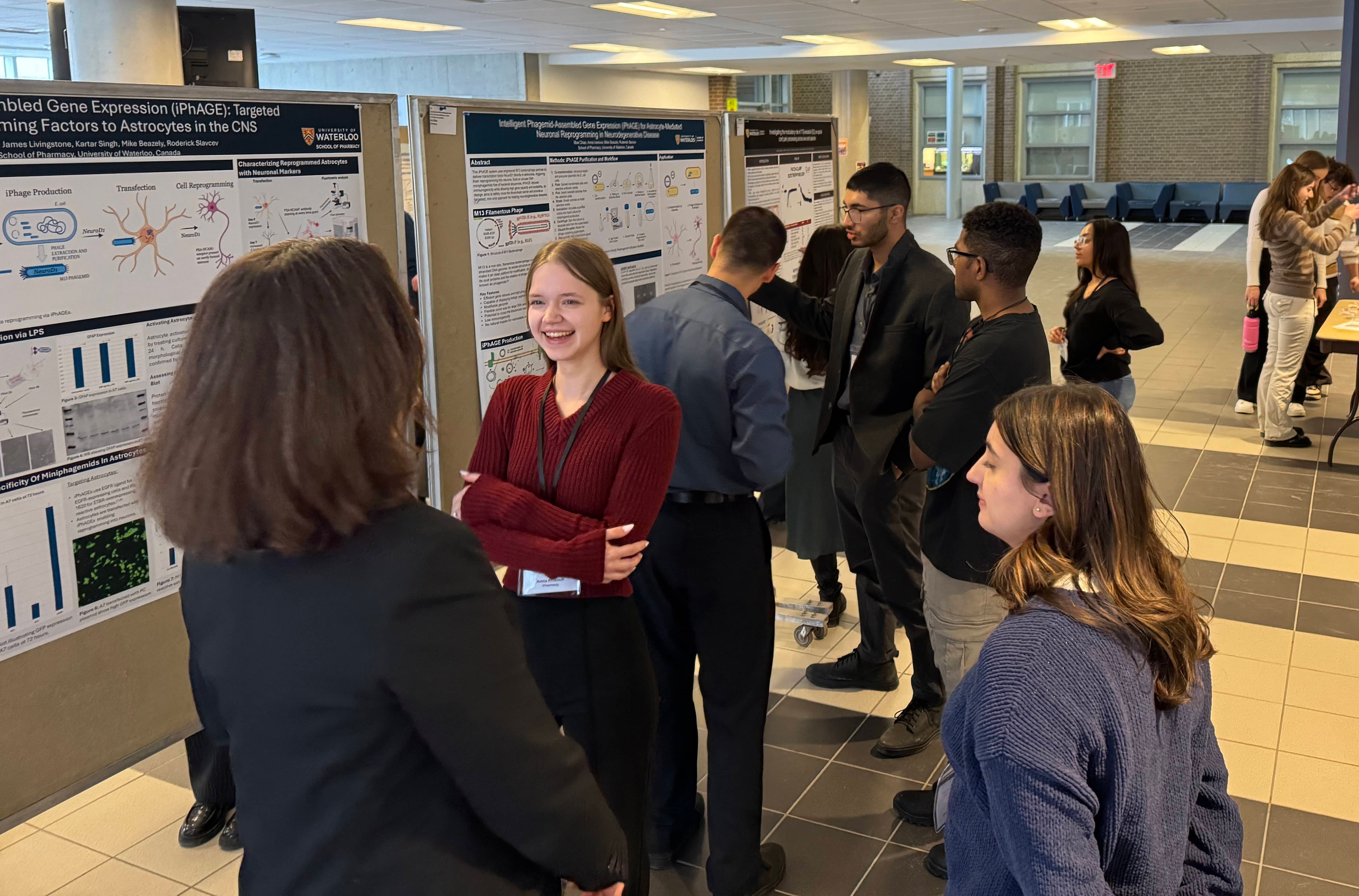 A SoNR conference 2025 poster being explained.