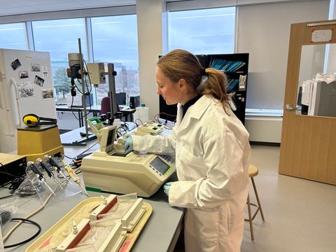 Hannah doing PCR