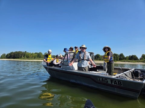 Biol 470 on the boat