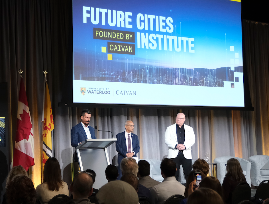 Vivek on stage at a Future Cities Event 