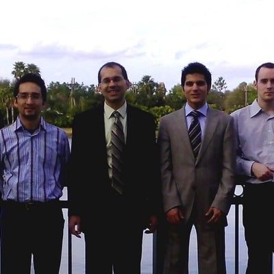 Group photo at Society of photo-optical instrumentation engineers (SPIE) 2009 (Orlando, FL).