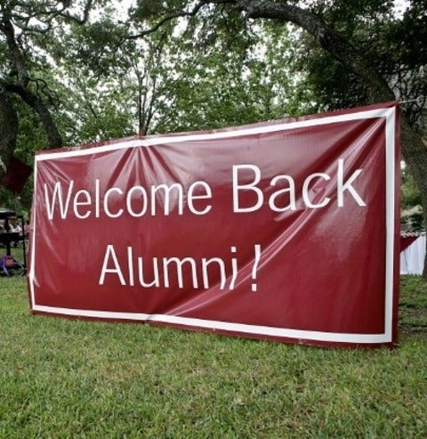 Welcome Back Alumni sign