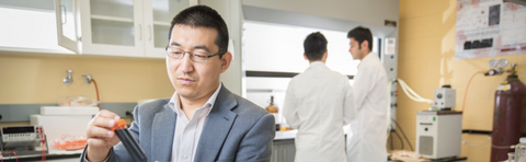 Boxin Zhao in Surface Science and Bio-nanomaterials Laboratory