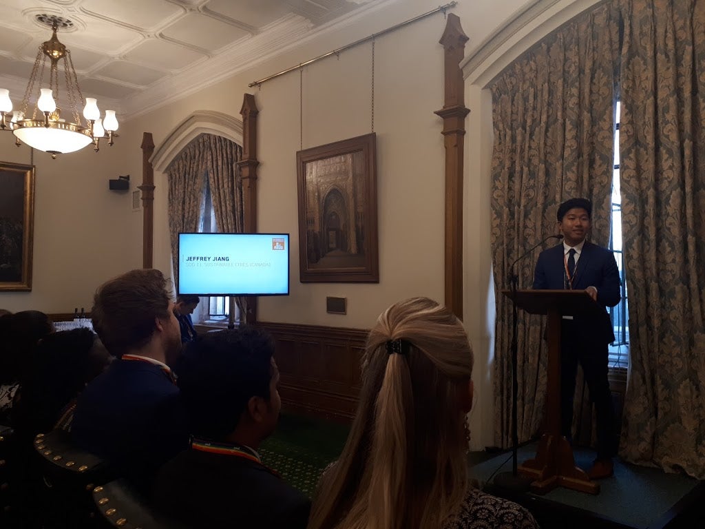 Jeff Jiang presenting at the Houses of Parliament