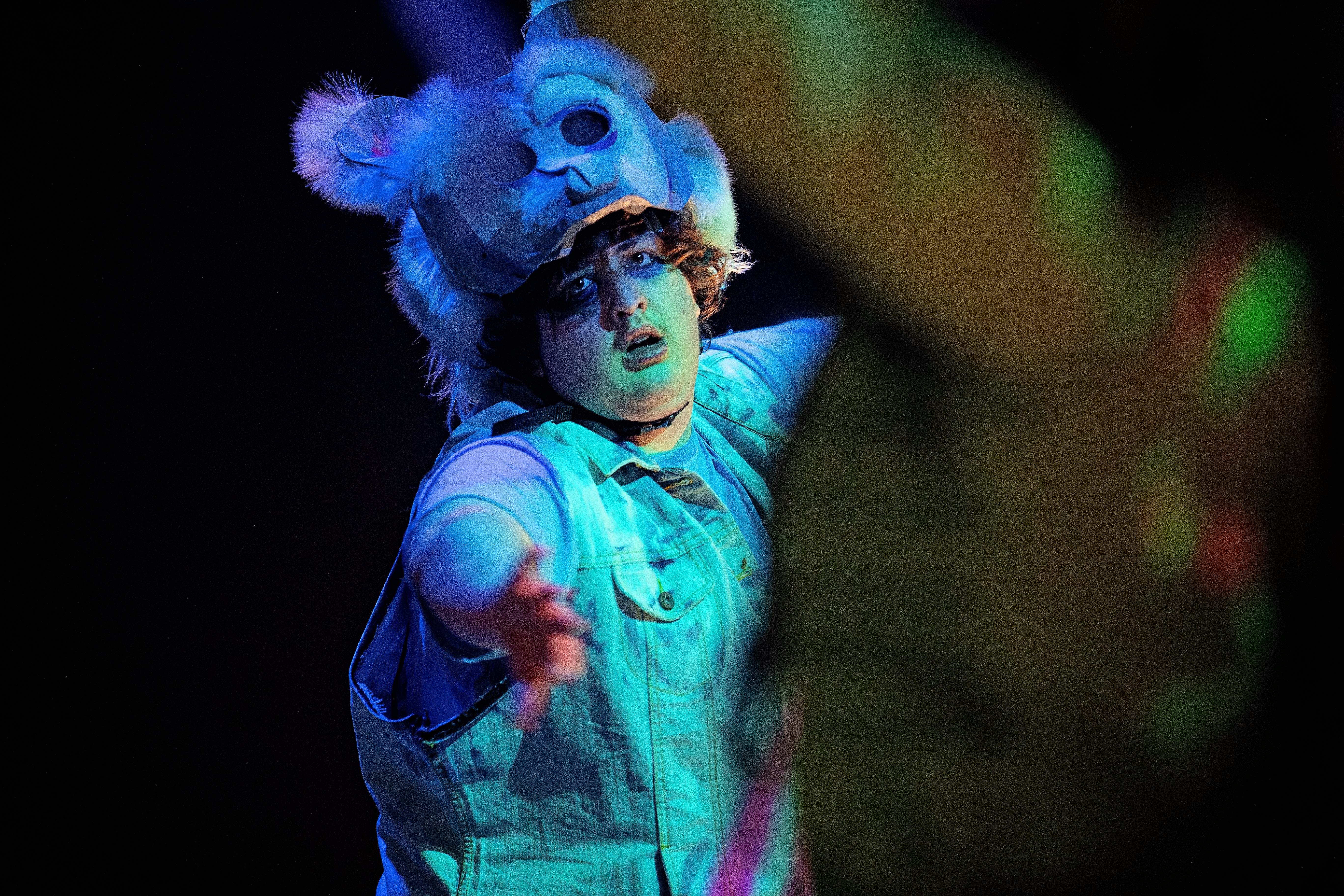 Boy Spa;th reaching outward. 