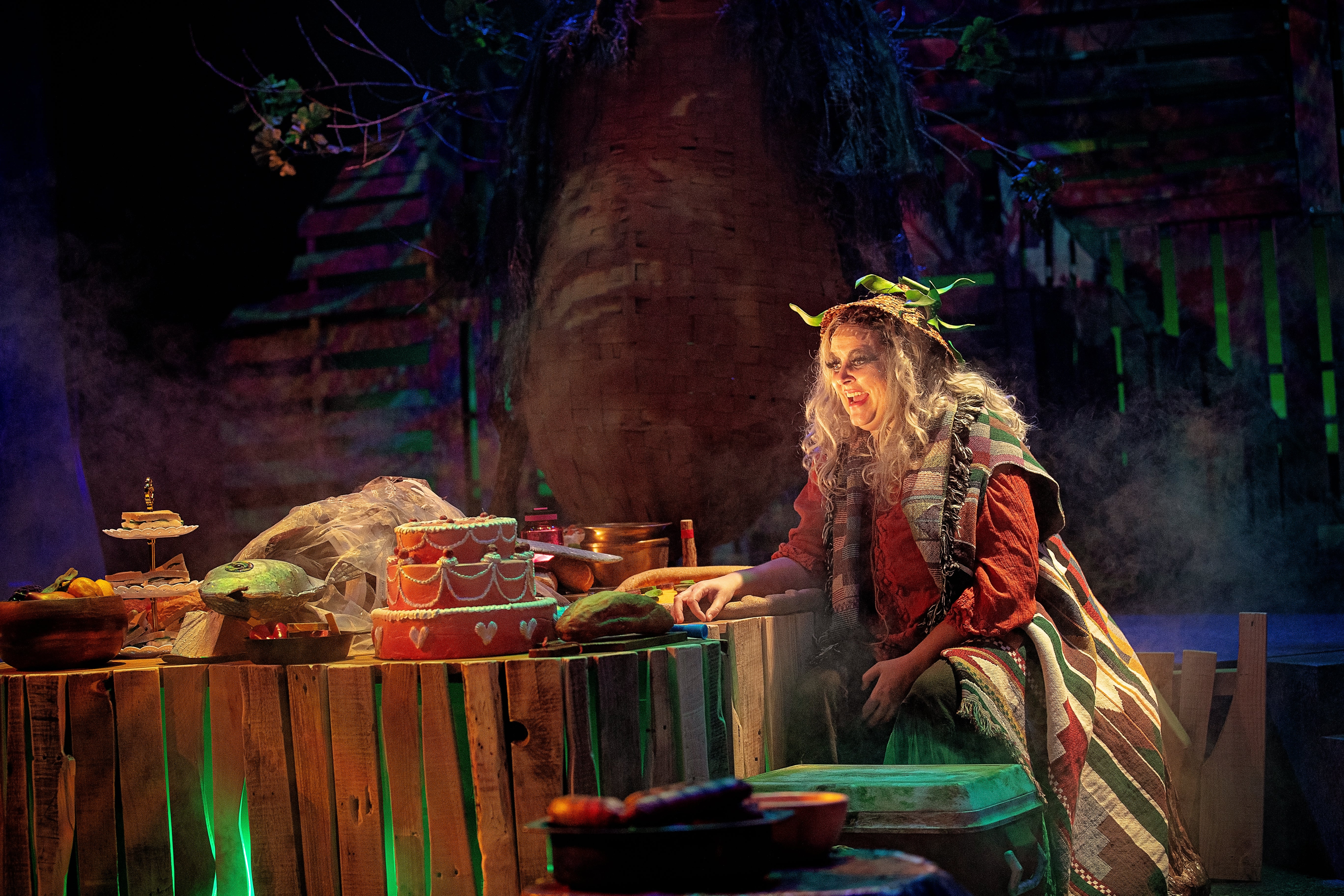 Th'owxiya at her feast dish.