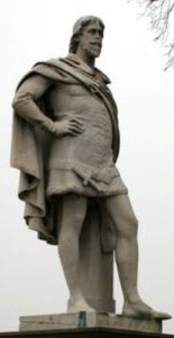 Statue of William De La Pole, Earl of Suffolk.