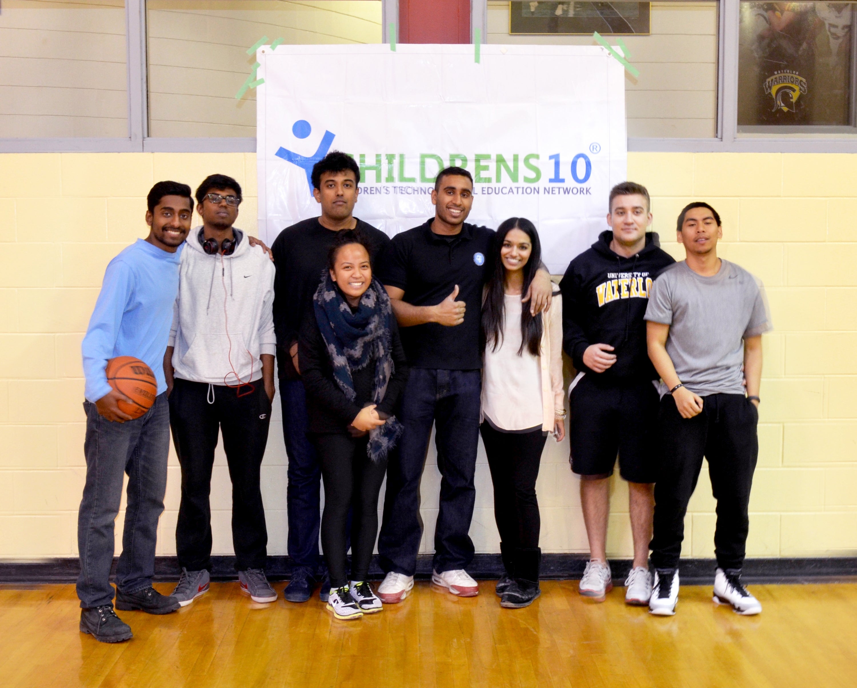 Ashwin and some youth supporting Childrens10