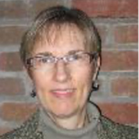 Headshot of Elizabeth McKinlay 