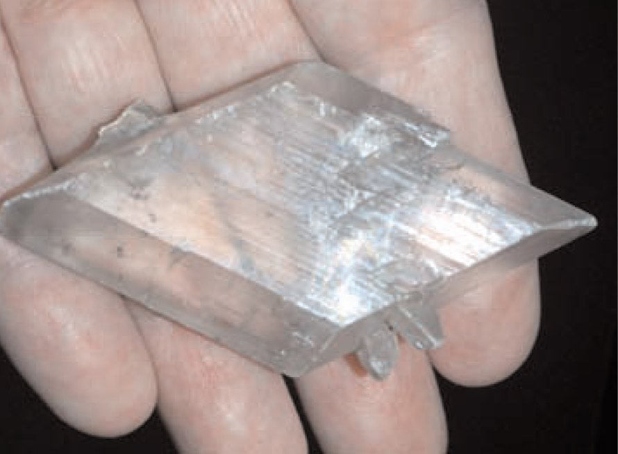 Figure 1: A Selenite (CaSO4 .2H2O) crystal.