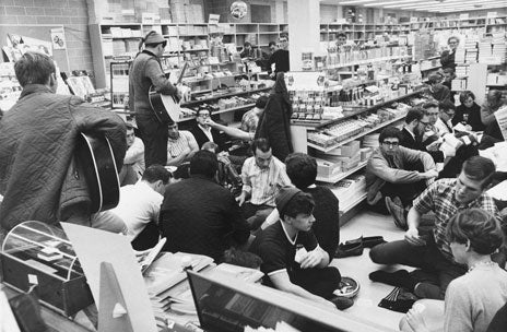 Sit-in at UW’s bookstore in November 1966
