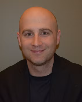 Evan Risko headshot