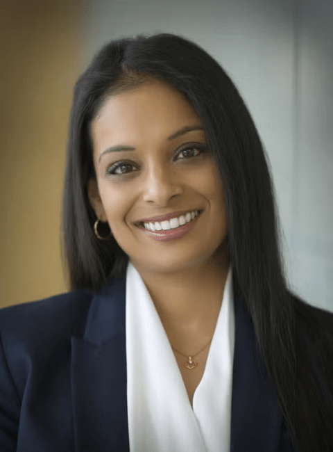Nadine Furtado headshot