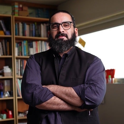 Faisal Khan’s headshot
