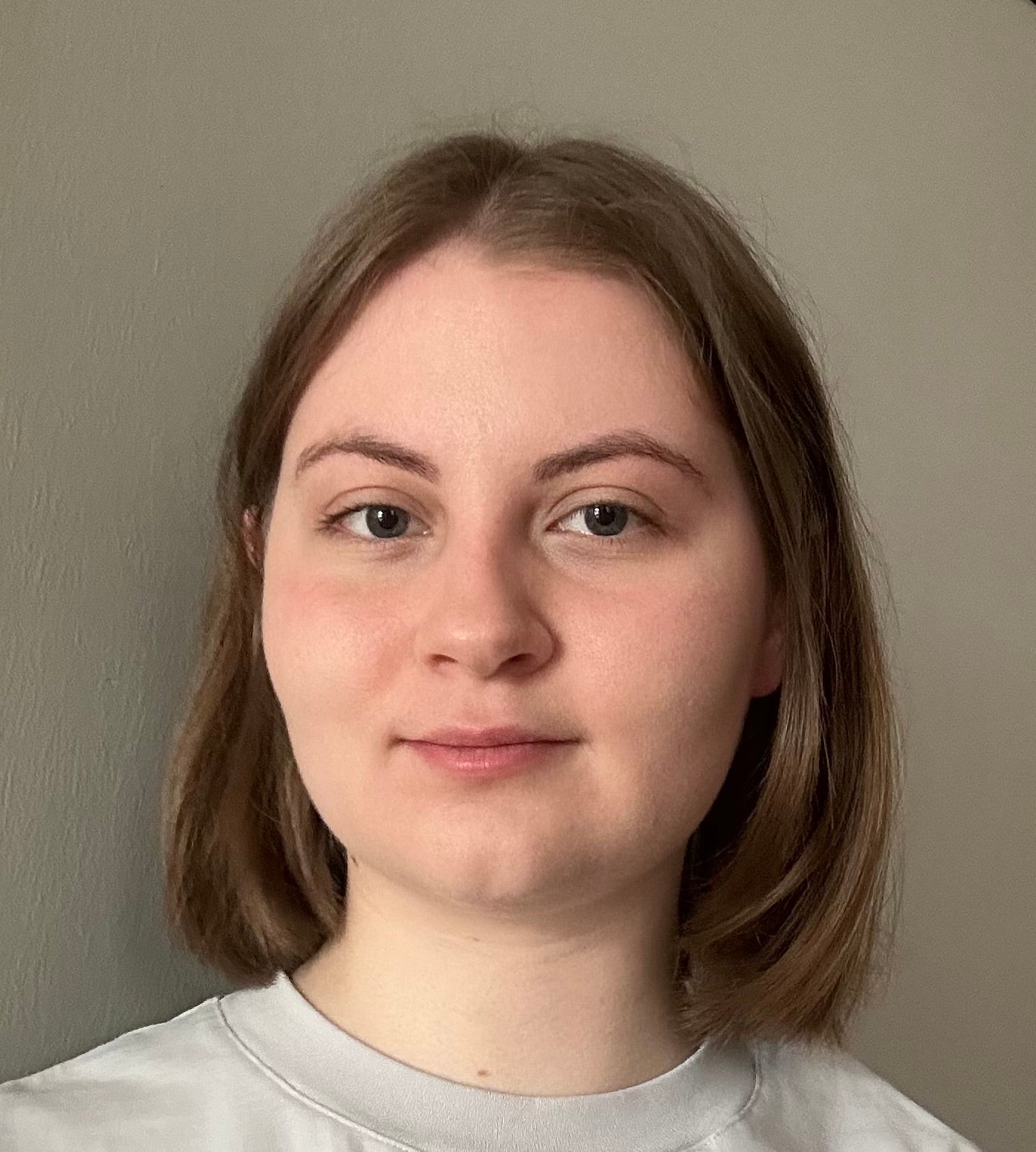 Sasha's Headshot